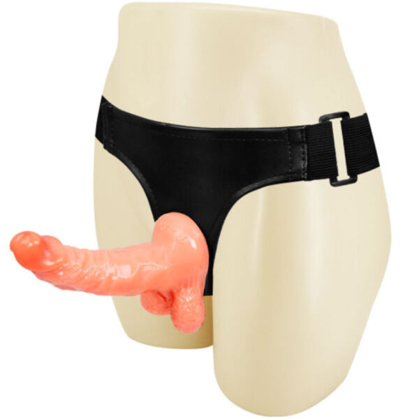 Arnes Con Pene Realistico Y Braguita Ajustable Ultra Passionate 15.5cm